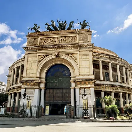 Angolo83 Centro Отель типа 