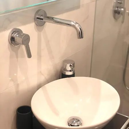 Angolo83 Centro B&B *