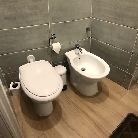 Angolo83 Centro B&B 4*