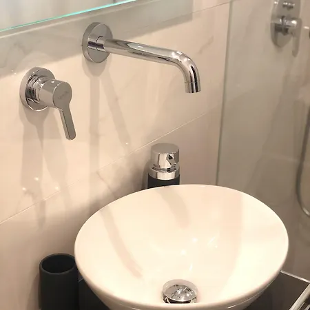 Angolo83 Centro 4*