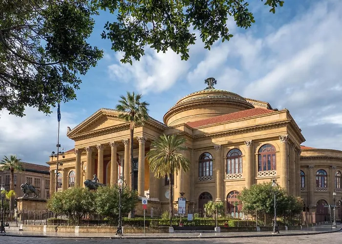 Angolo83 Centro 住宿加早餐酒店 4*