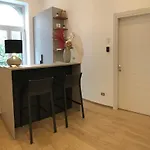 Angolo83 Centro Nocleg ze śniadaniem